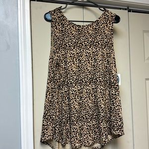Old navy Leopard print tank top.XL rayon/spandex New